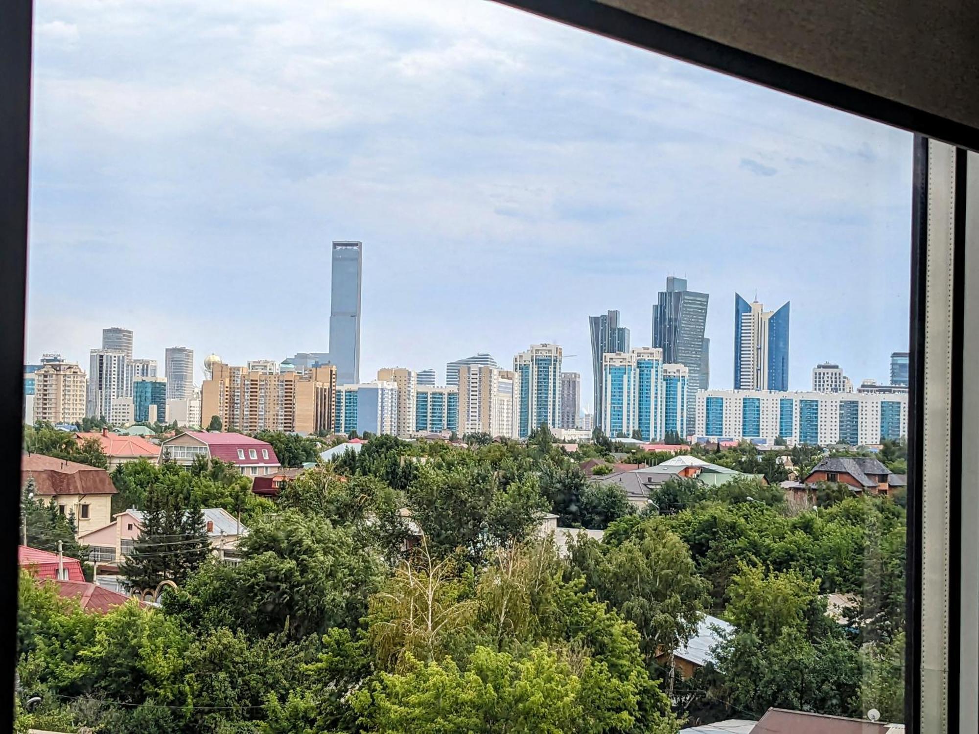 Rechnaya Appartement Astana Buitenkant foto